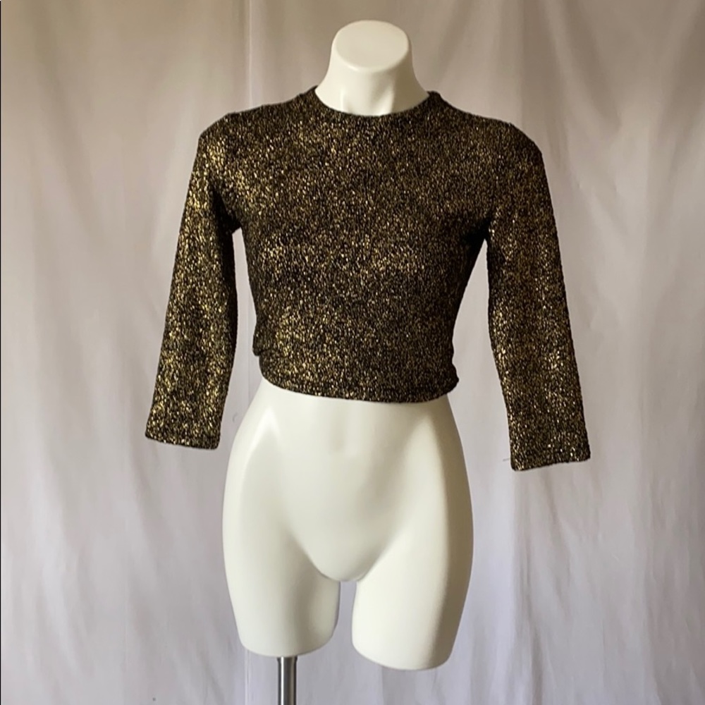 Black and gold crop top